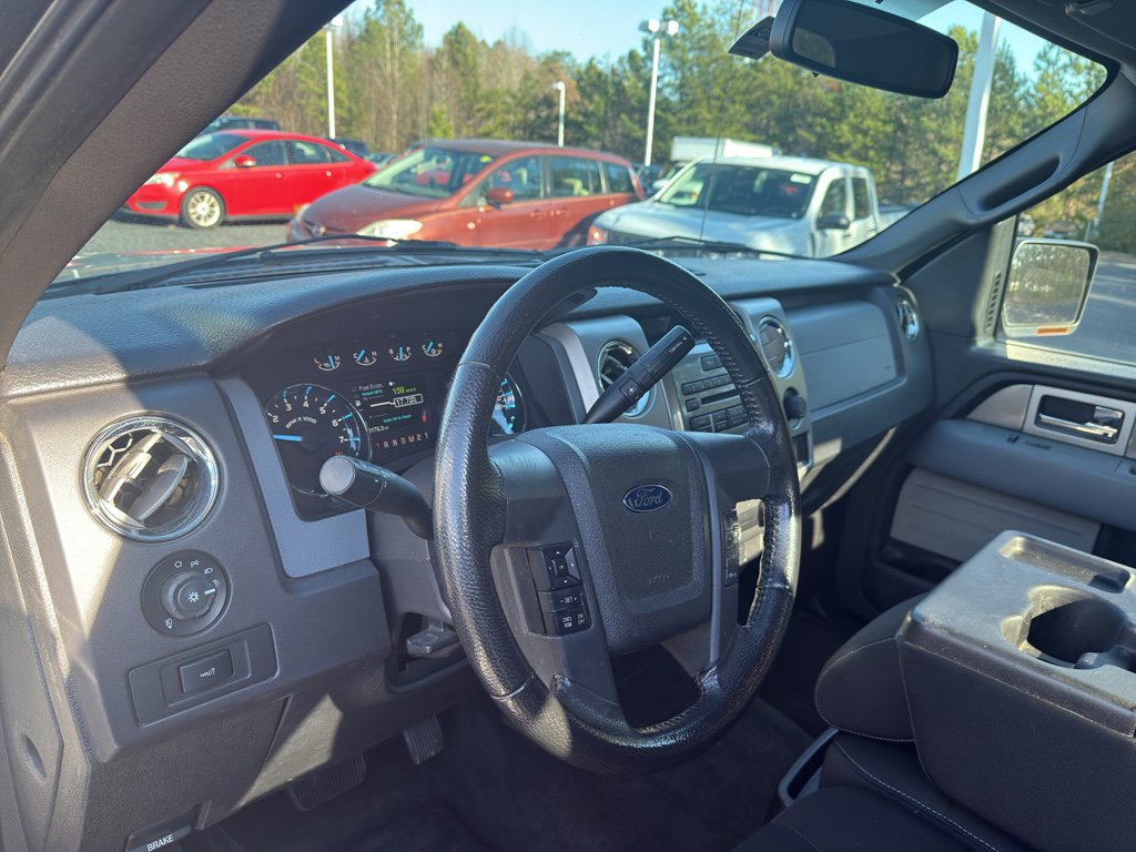 Used 2011 Ford F150 XLT w/ XLT Convenience Pkg image 9