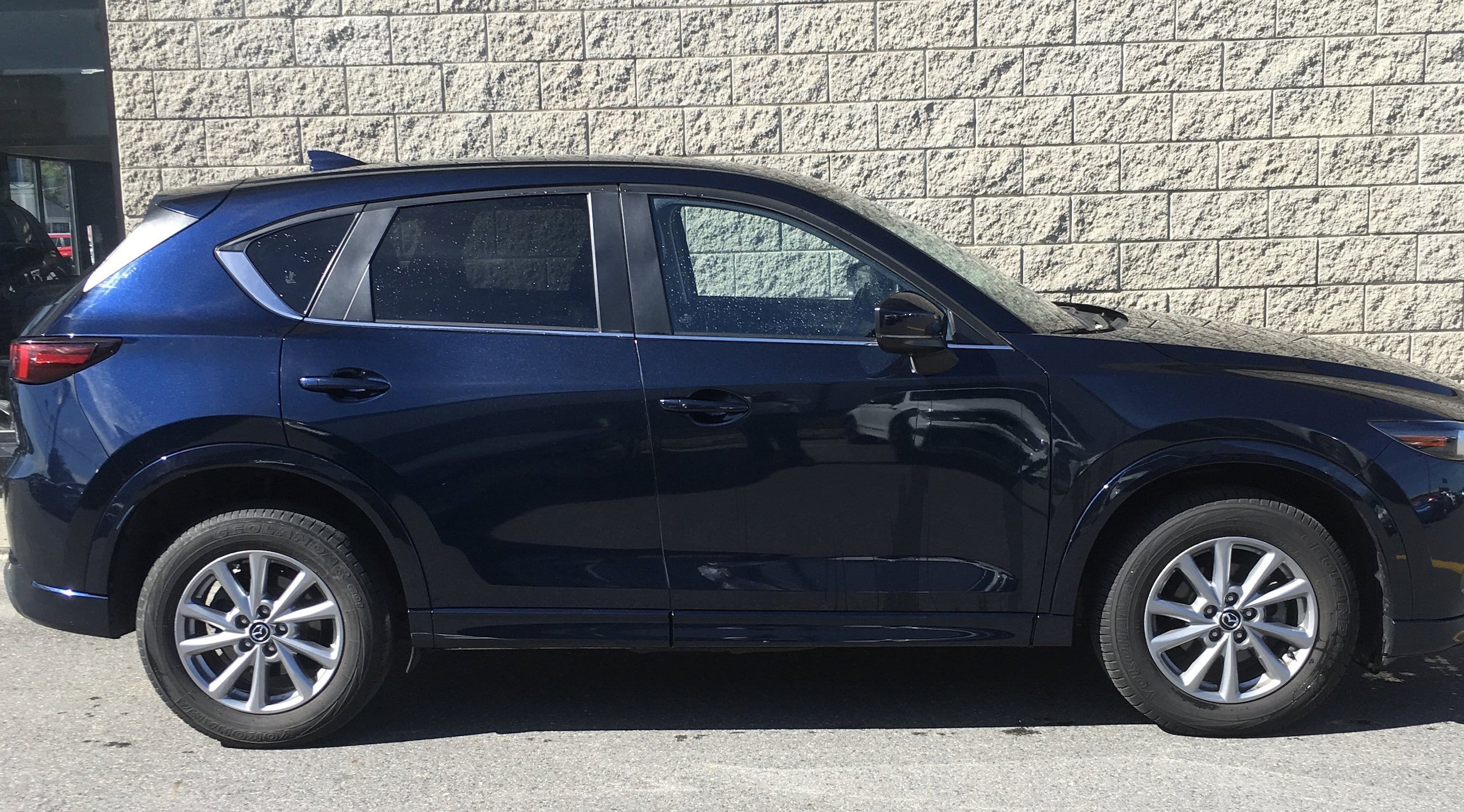Used 2024 MAZDA CX-5 AWD 2.5 S w/ Select Package image 3