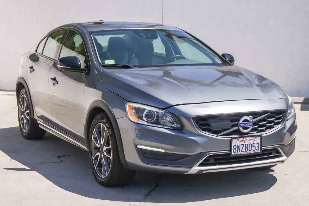Used 2016 Volvo S60 T5 Cross Country Platinum AWD/4WD image 3