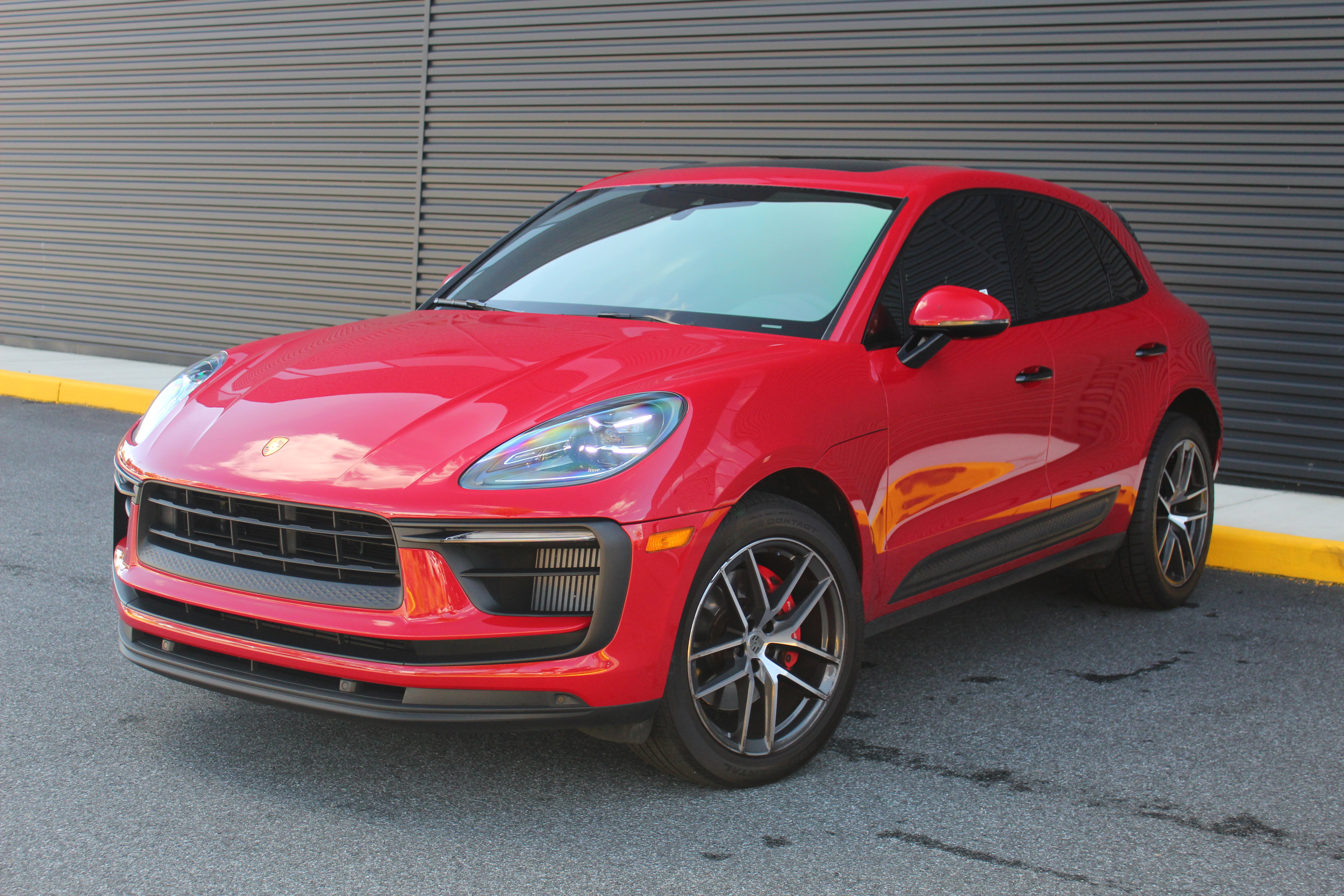 Used 2022 Porsche Macan S image 1