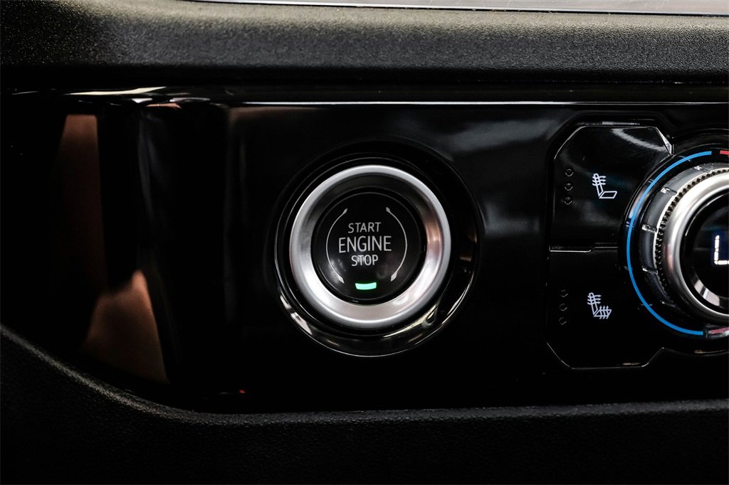 Used 2023 GMC Sierra 1500 Elevation image 17