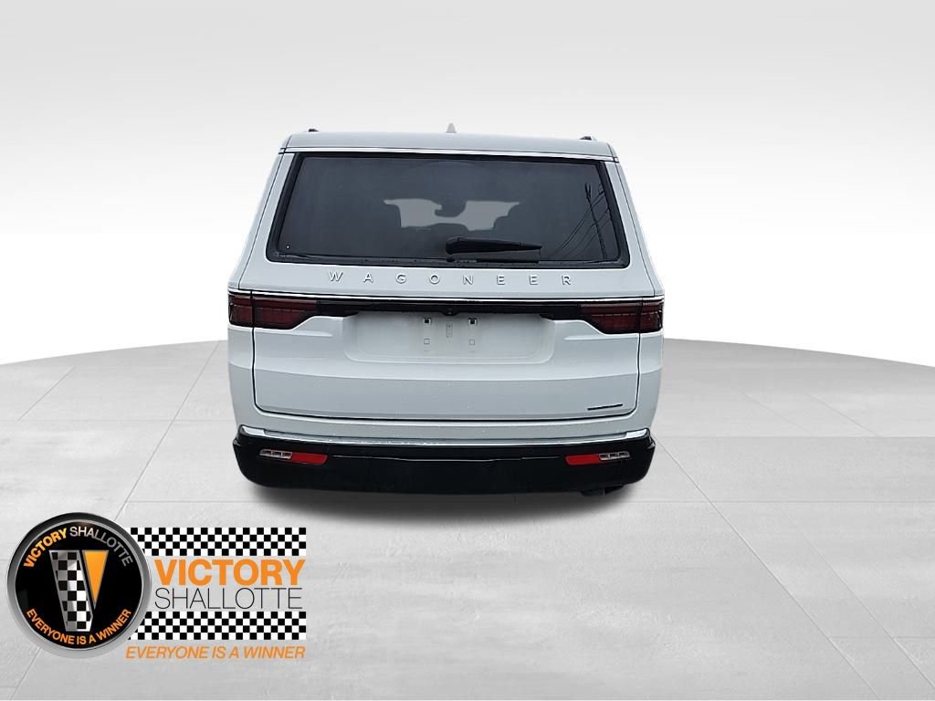 Used 2023 Jeep Wagoneer Series III w/ Preferred Equipment Group image 10