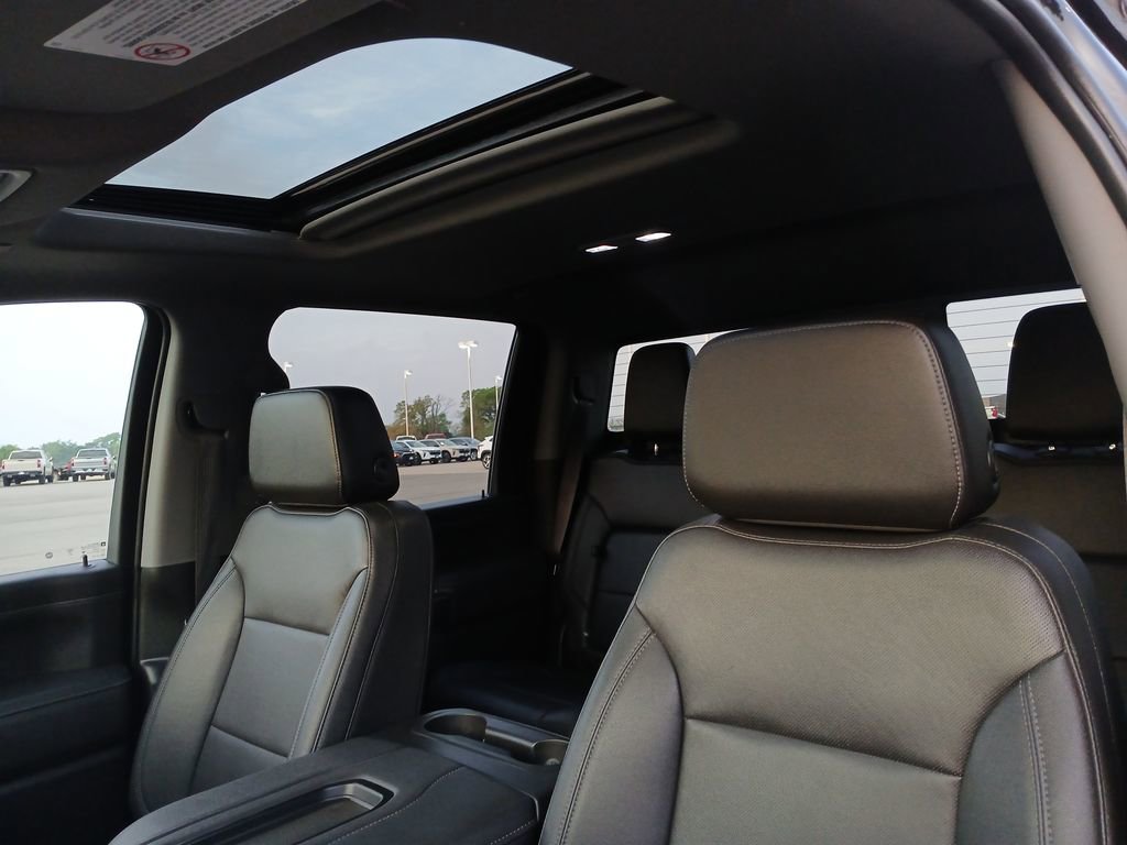 Used 2022 Chevrolet Silverado 3500 LTZ w/ LTZ Premium Package image 19