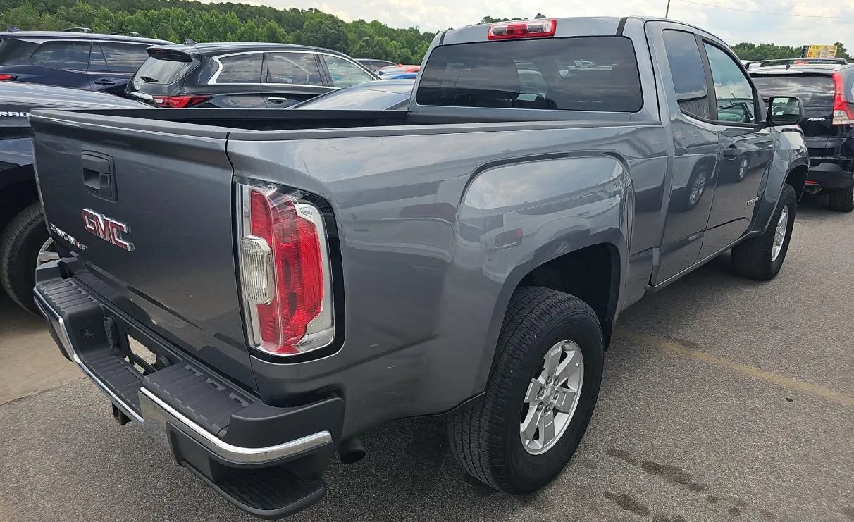 Used 2019 GMC Canyon W/T w/ Convenience Package RWD image 3