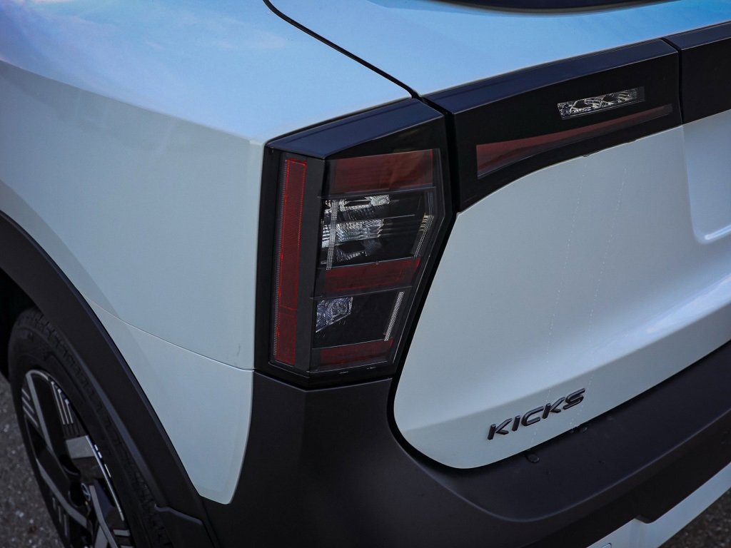 New 2026 Nissan Kicks SV image 7