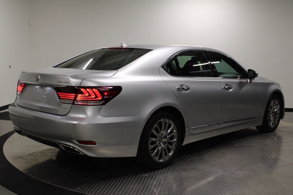 Used 2013 Lexus LS 460 AWD w/ Comfort Pkg image 7