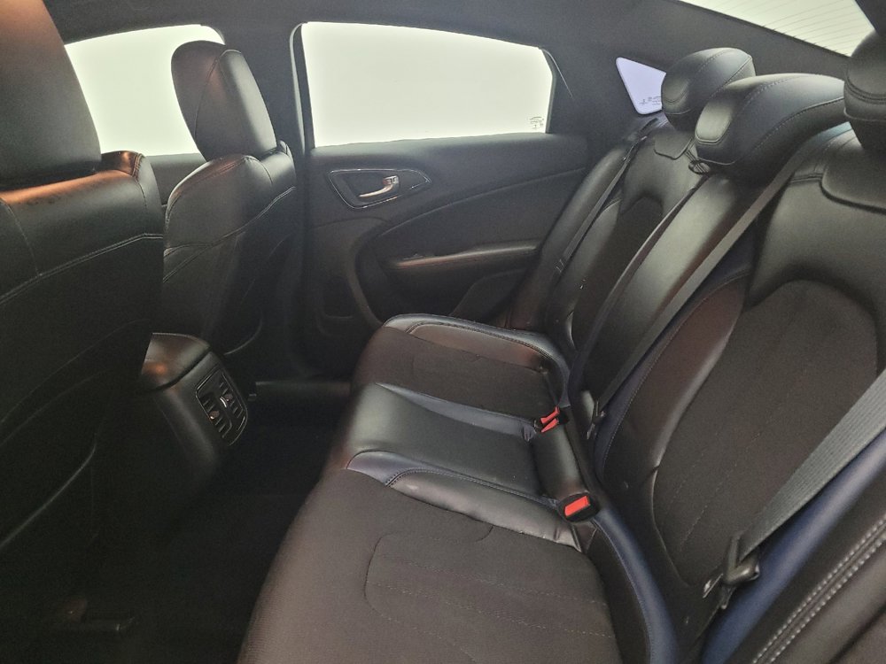 Used 2015 Chrysler 200 S w/ Navigation & Sound Group I image 18