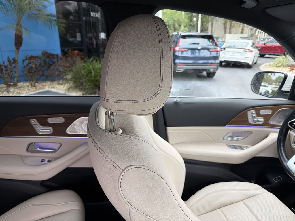 Used 2023 Mercedes-Benz GLS 450 4MATIC w/ AMG Line Exterior image 14