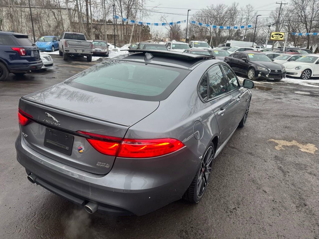 Used 2020 Jaguar XF Checkered Flag image 13