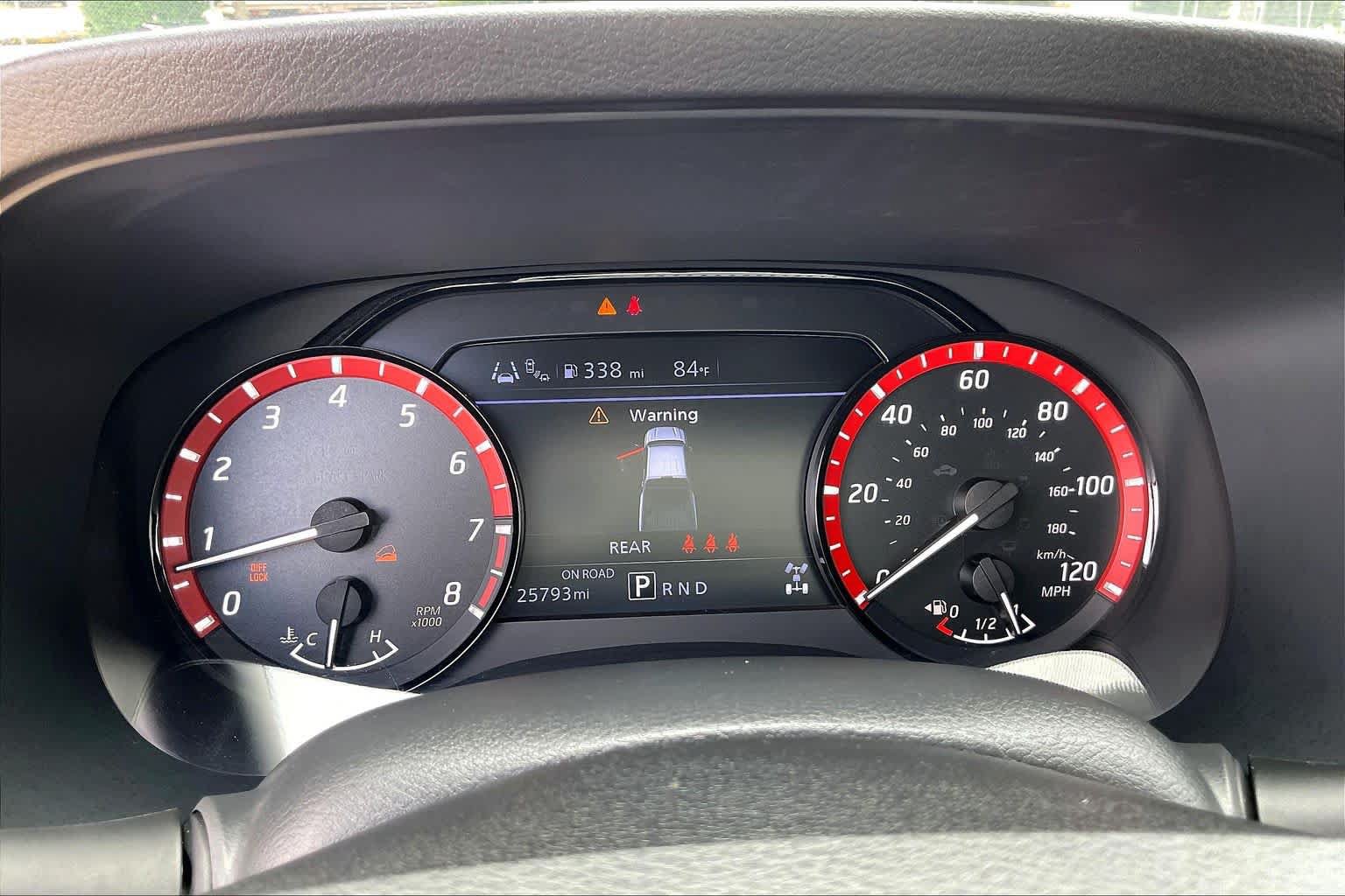 Used 2026 Nissan Frontier PRO-4X AWD/4WD image 24
