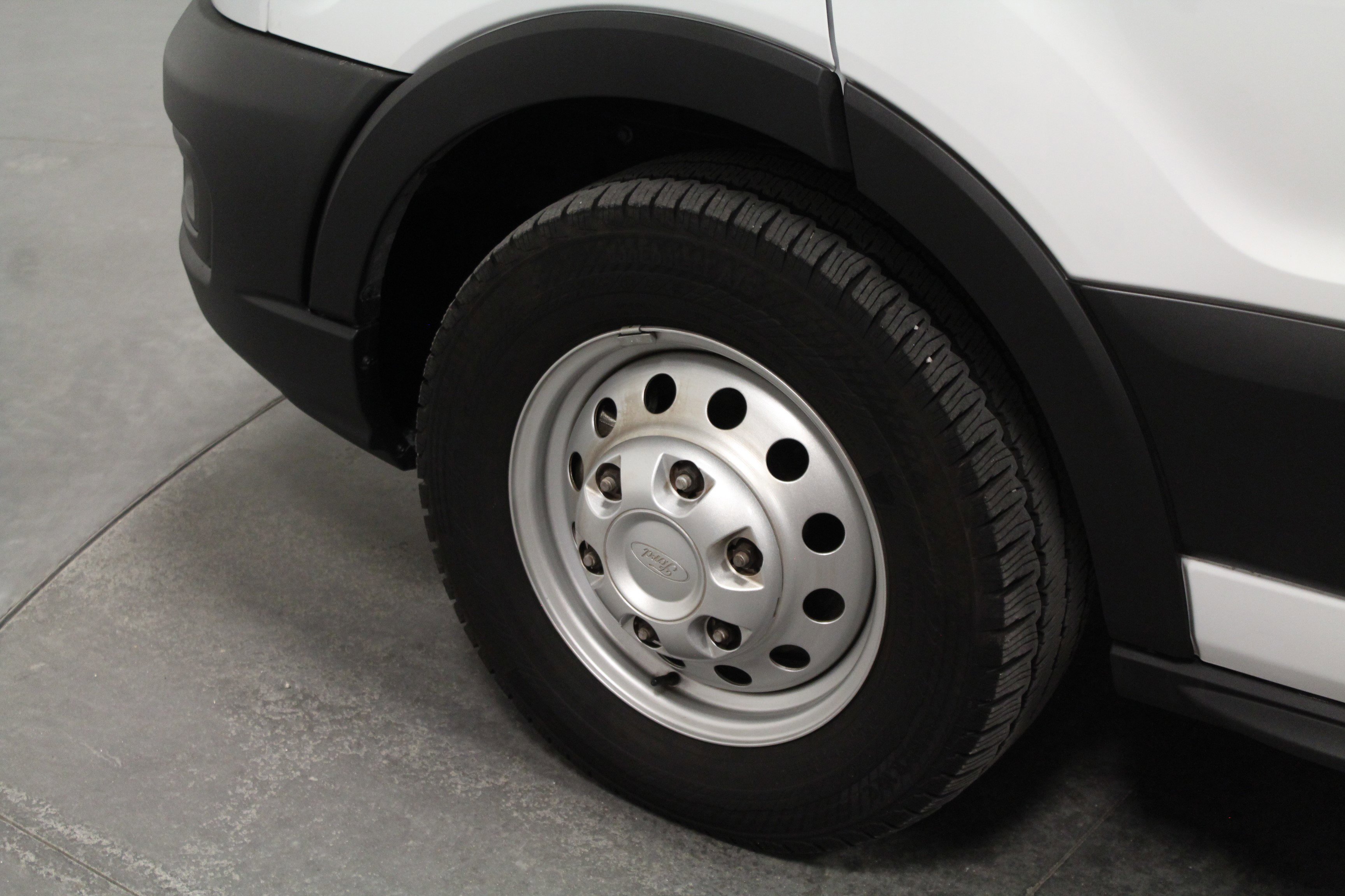 Used 2024 Ford Transit 350 XL image 10