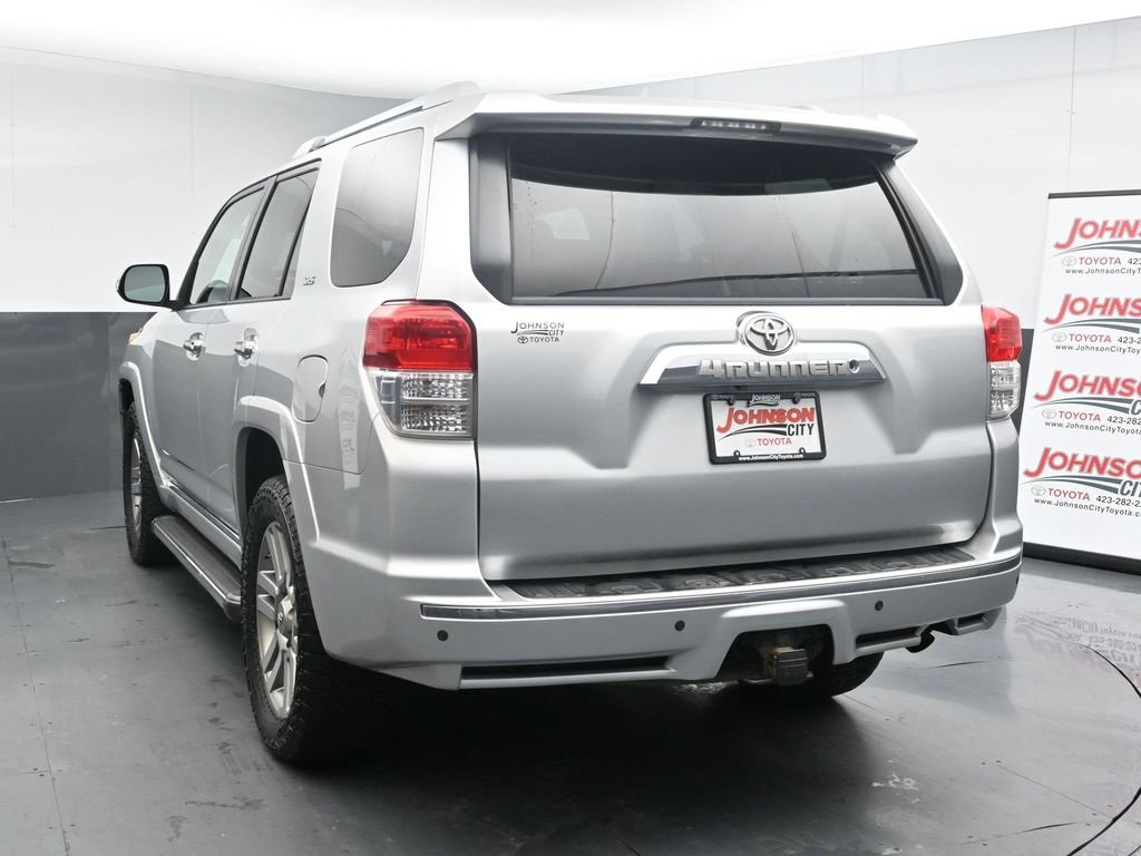 Used 2011 Toyota 4Runner SR5 w/ Convenience Pkg image 6