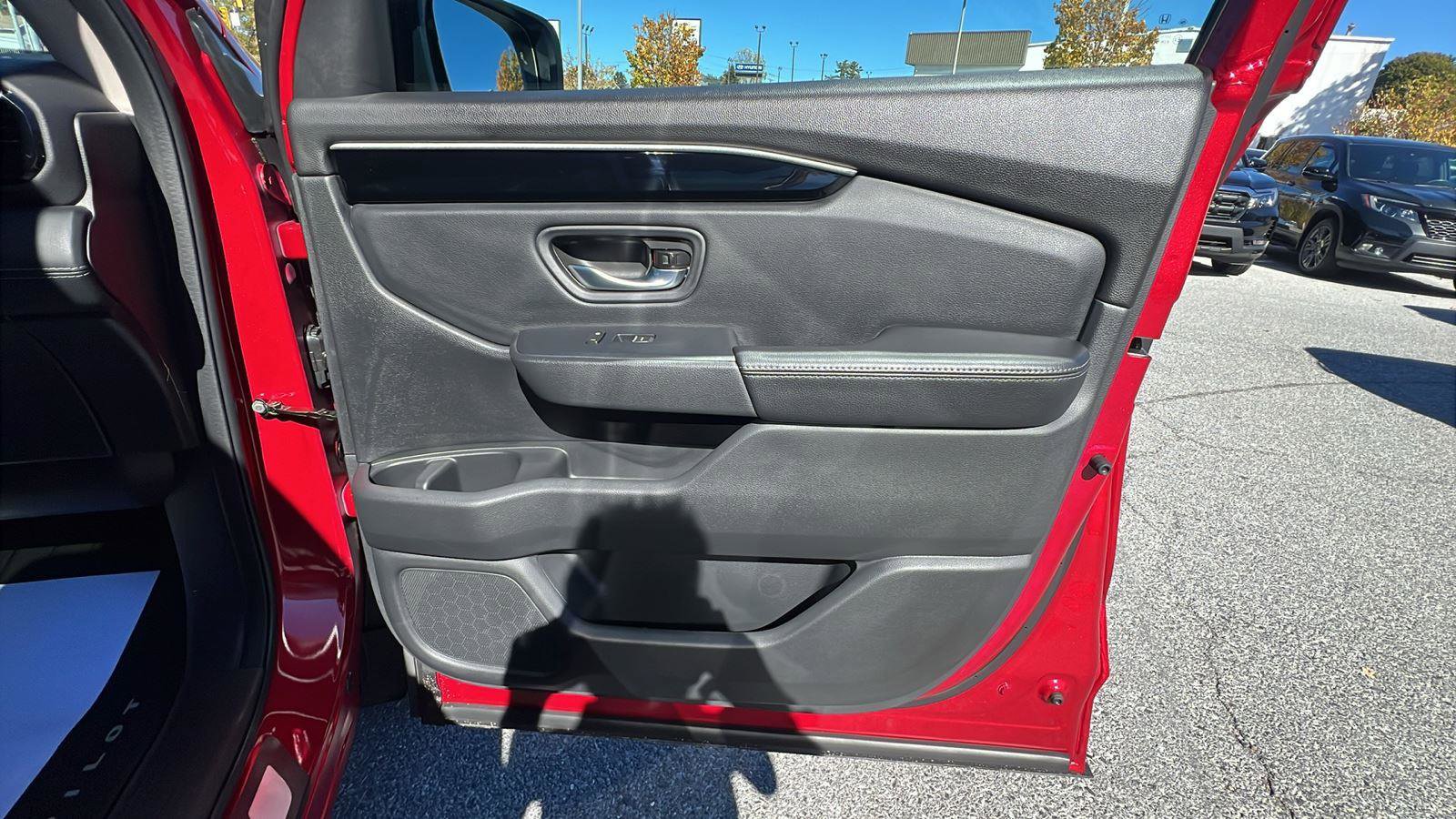 New 2025 Honda Pilot Touring image 12