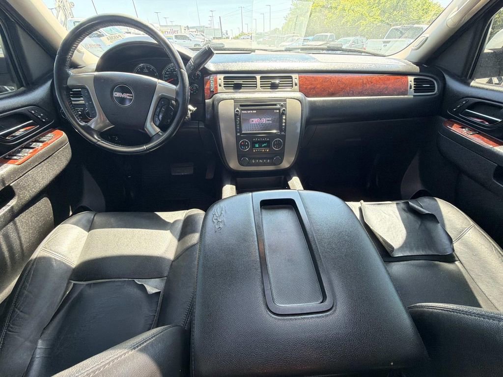 Used 2013 GMC Yukon XL 2500 SLT image 21