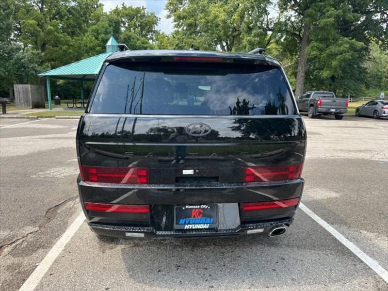 Used 2025 Hyundai Santa Fe Calligraphy image 6