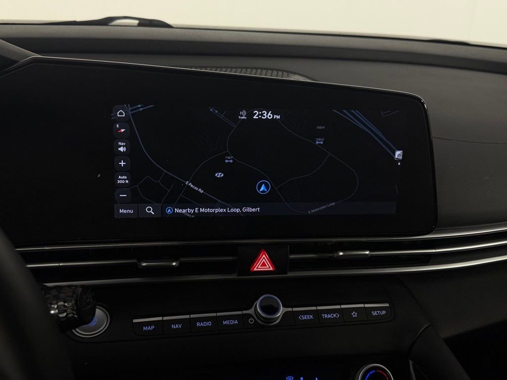 Used 2023 Hyundai Elantra SEL w/ Convenience Package image 15