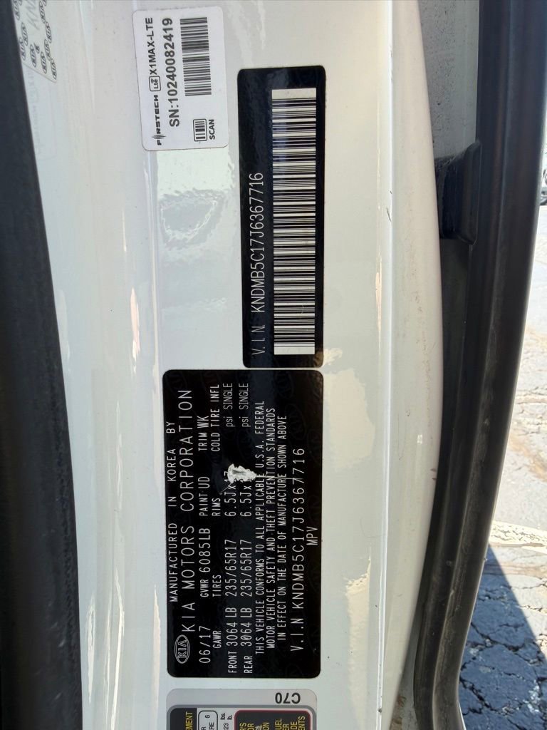 Used 2018 Kia Sedona LX w/ LX Essentials Premium Package FWD image 10
