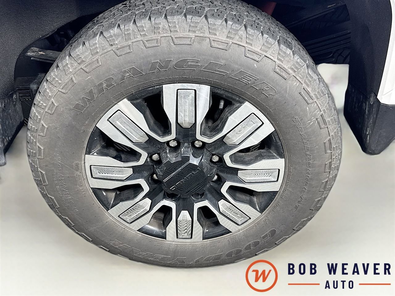 Used 2024 GMC Sierra 2500 Denali w/ Denali Reserve Package image 33