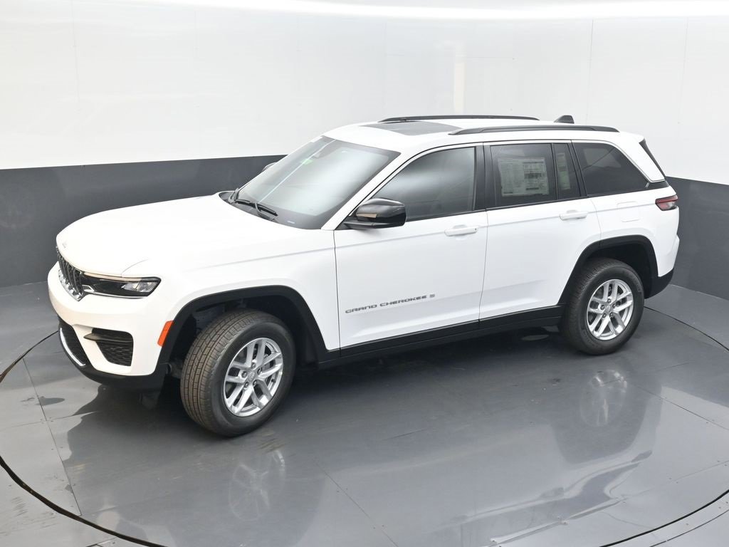 New 2025 Jeep Grand Cherokee Laredo X w/ Luxury Tech Group I image 33