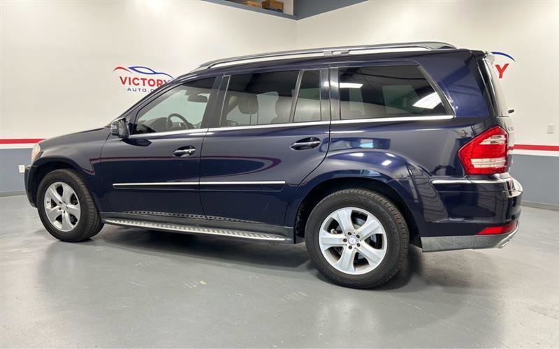 Used 2012 Mercedes-Benz GL 450 4MATIC image 4
