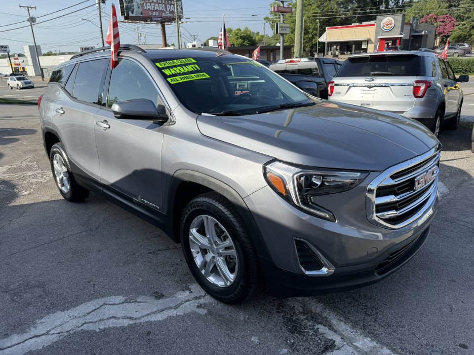 Used 2018 GMC Terrain SLE w/ Driver Convenience Package AWD/4WD image 1