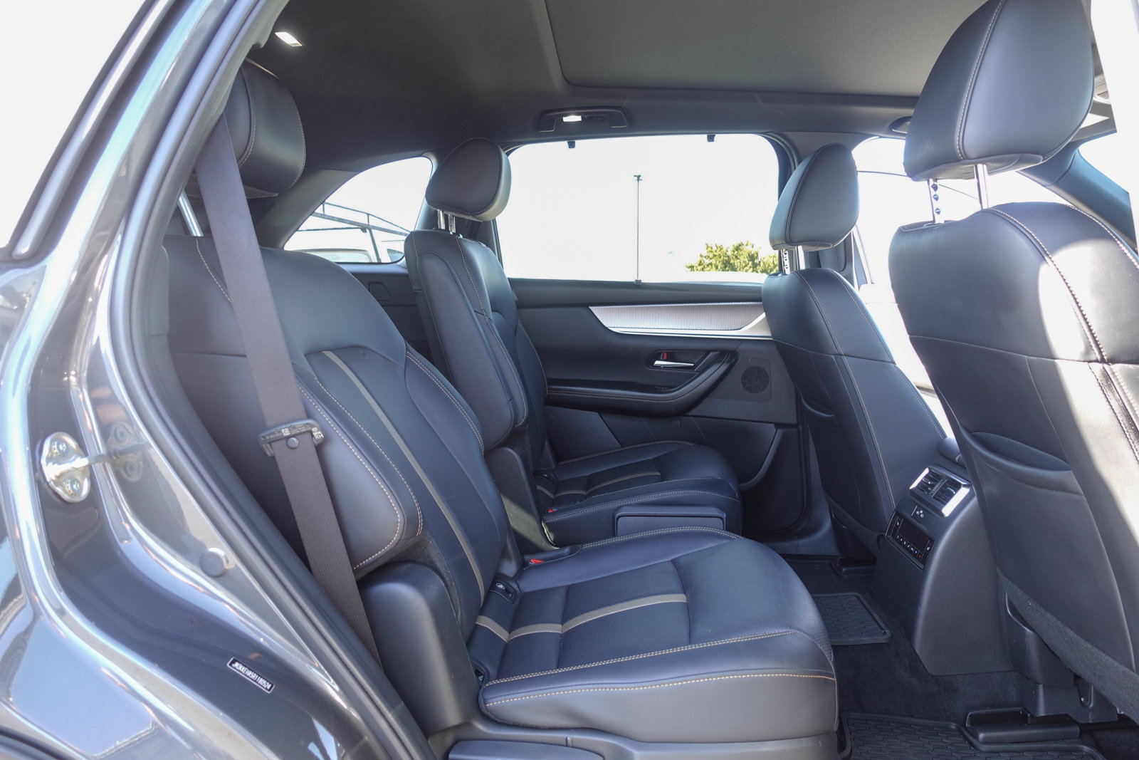 Used 2024 MAZDA CX-90 Plug-In Hybrid w/ Premium Plus AWD/4WD image 15