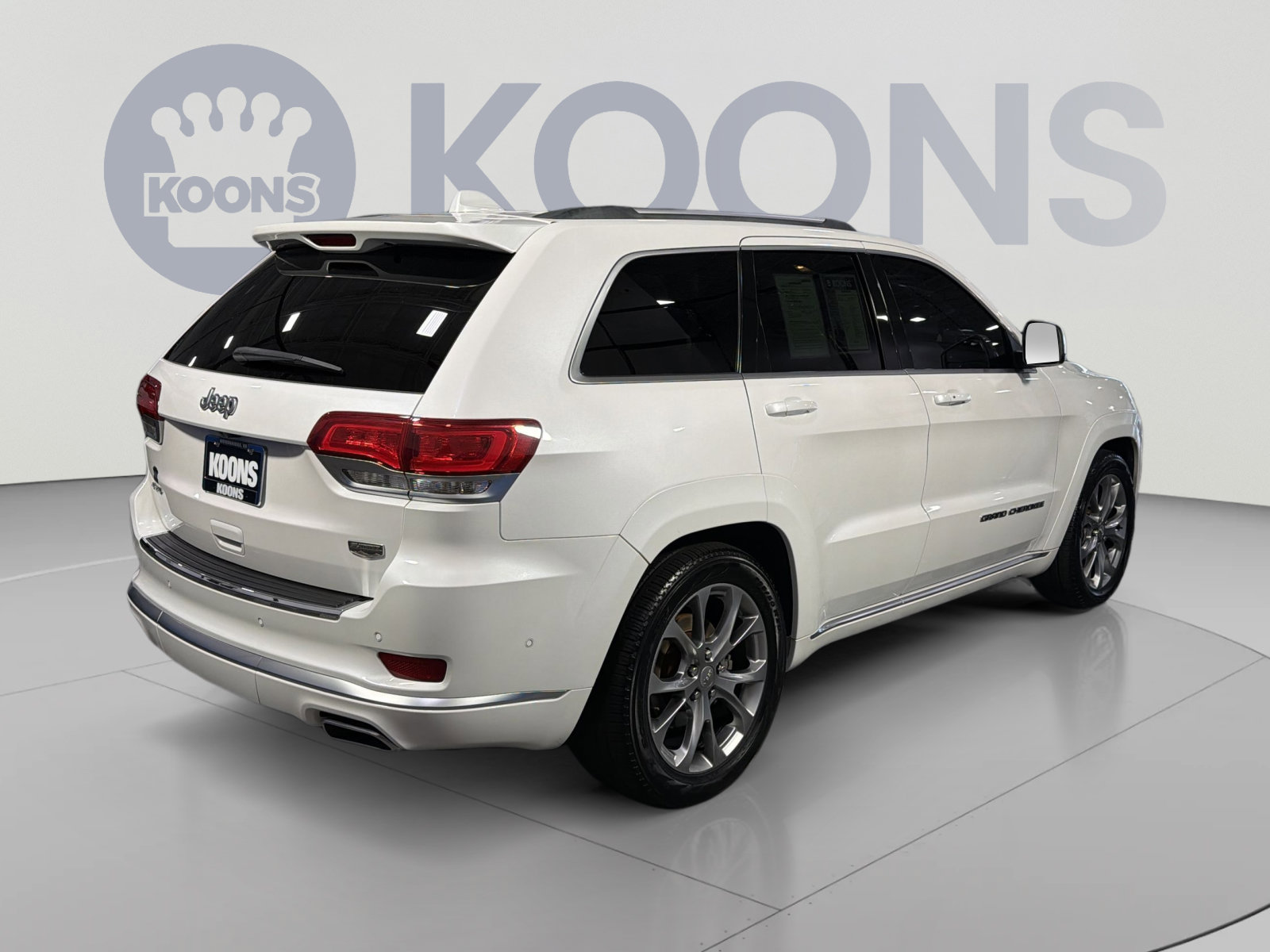 Used 2020 Jeep Grand Cherokee Summit AWD/4WD image 7
