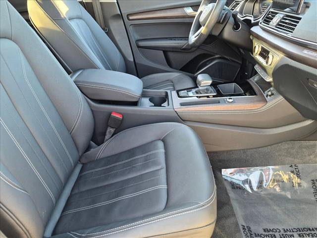 Used 2023 Audi Q5 2.0T Premium Plus w/ Premium Plus Package AWD/4WD image 19