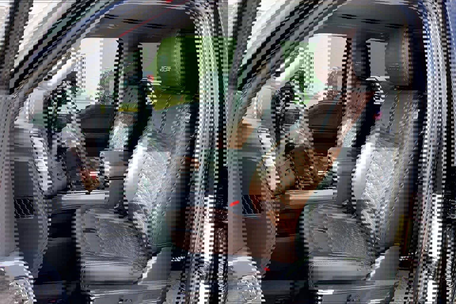 Used 2024 Ford F250 Lariat w/ Lariat Ultimate Package image 7