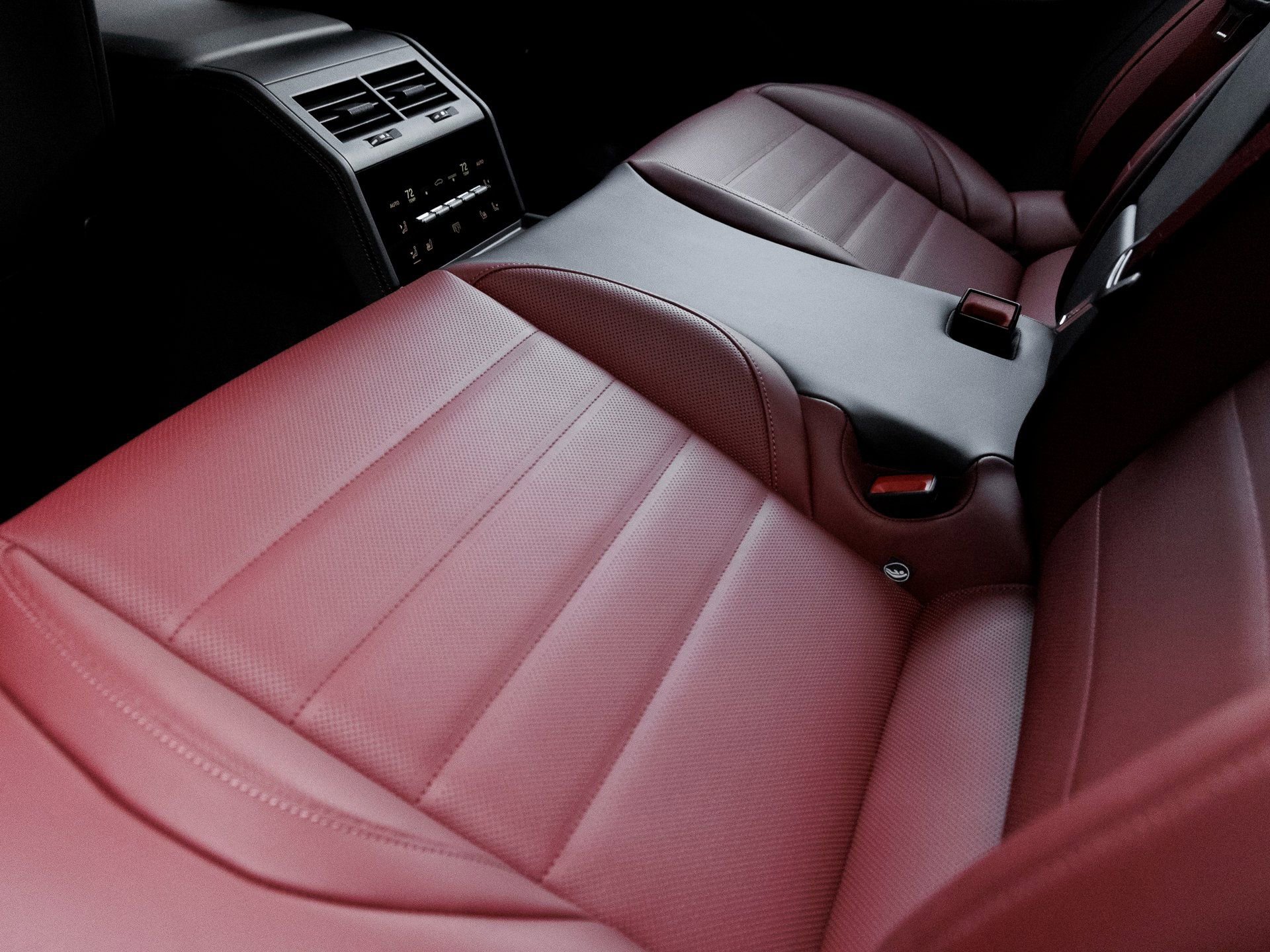 New 2026 Porsche Panamera 4S image 26