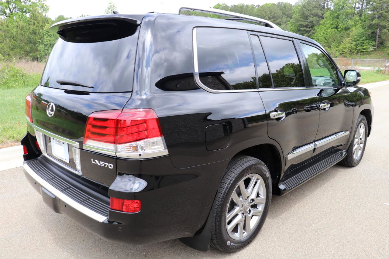 Used 2015 Lexus LX 570 4WD image 15