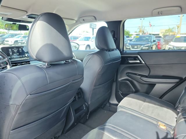 Used 2024 Mitsubishi Outlander SE AWD/4WD image 16