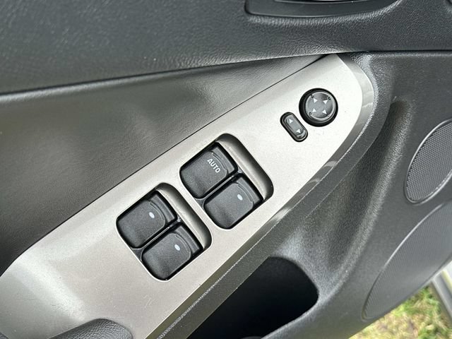 Used 2008 Pontiac G6 GT w/ Premium Package FWD image 9