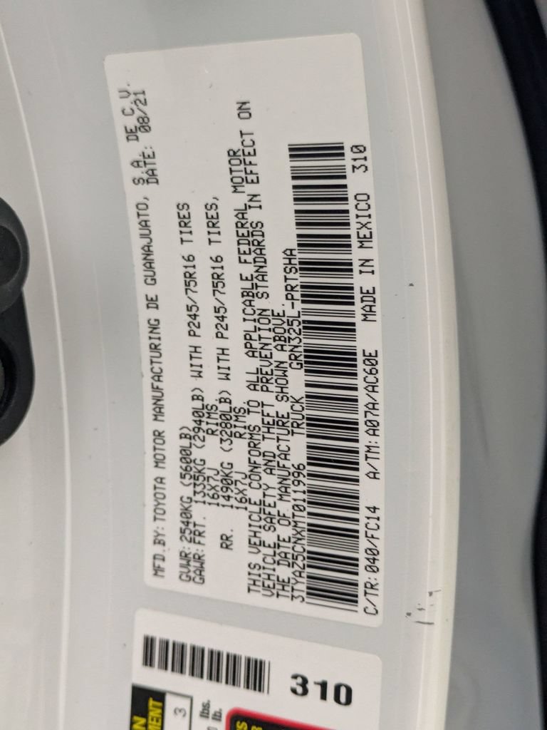 Used 2021 Toyota Tacoma SR5 RWD image 38