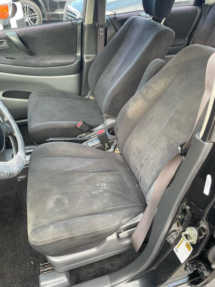 Used 2004 Suzuki Aerio S image 12