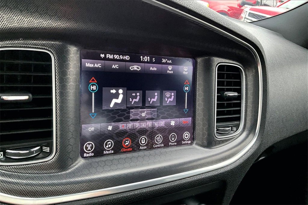 Used 2017 Dodge Charger R/T image 21