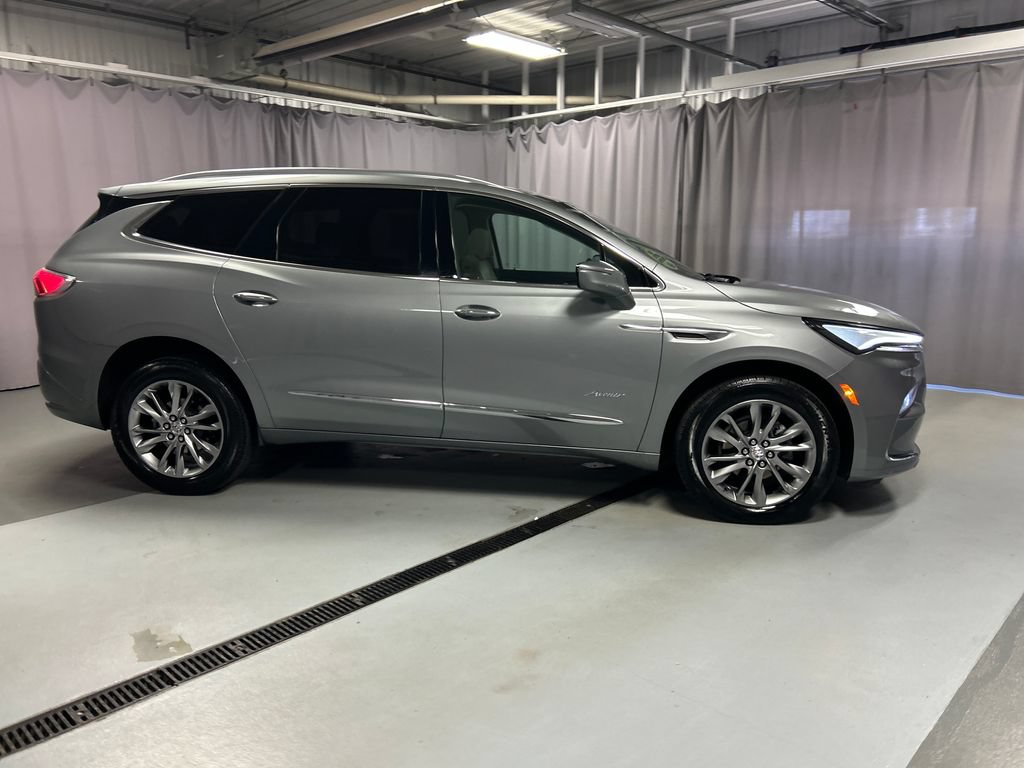 Used 2023 Buick Enclave Avenir w/ Avenir Technology Package FWD image 8
