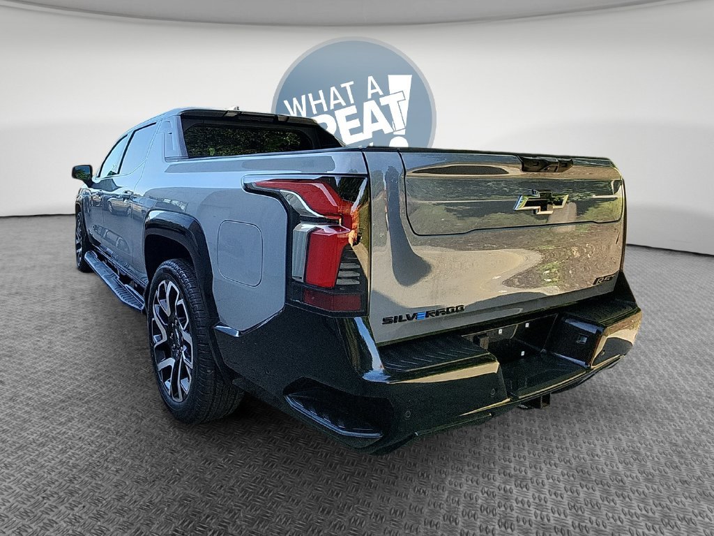 Certified 2025 Chevrolet Silverado EV RST AWD/4WD image 7