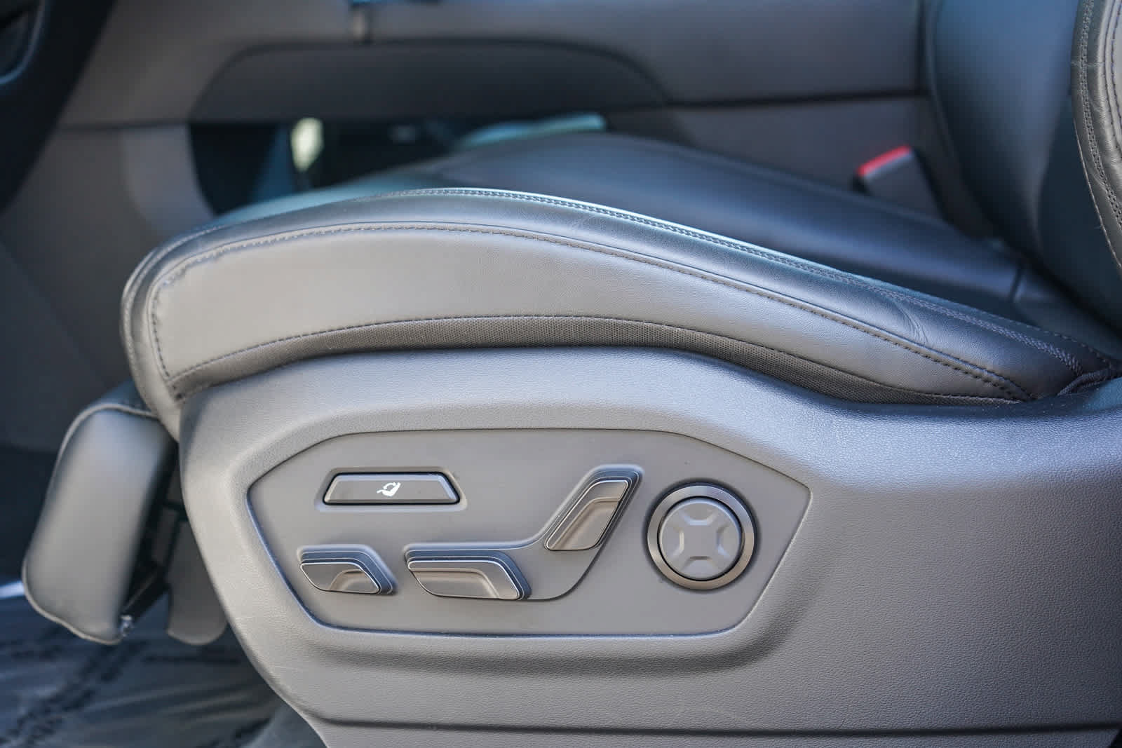 Used 2025 Hyundai Santa Fe Calligraphy AWD/4WD image 22
