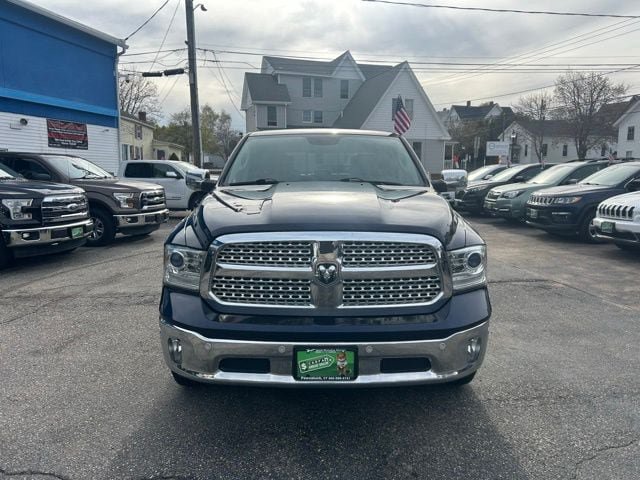 Used 2017 RAM 1500 Laramie w/ Convenience Group AWD/4WD image 3