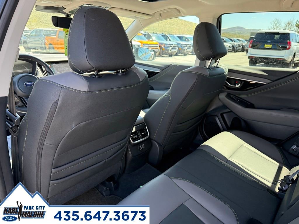 Used 2025 Subaru Outback Onyx Edition AWD/4WD image 27