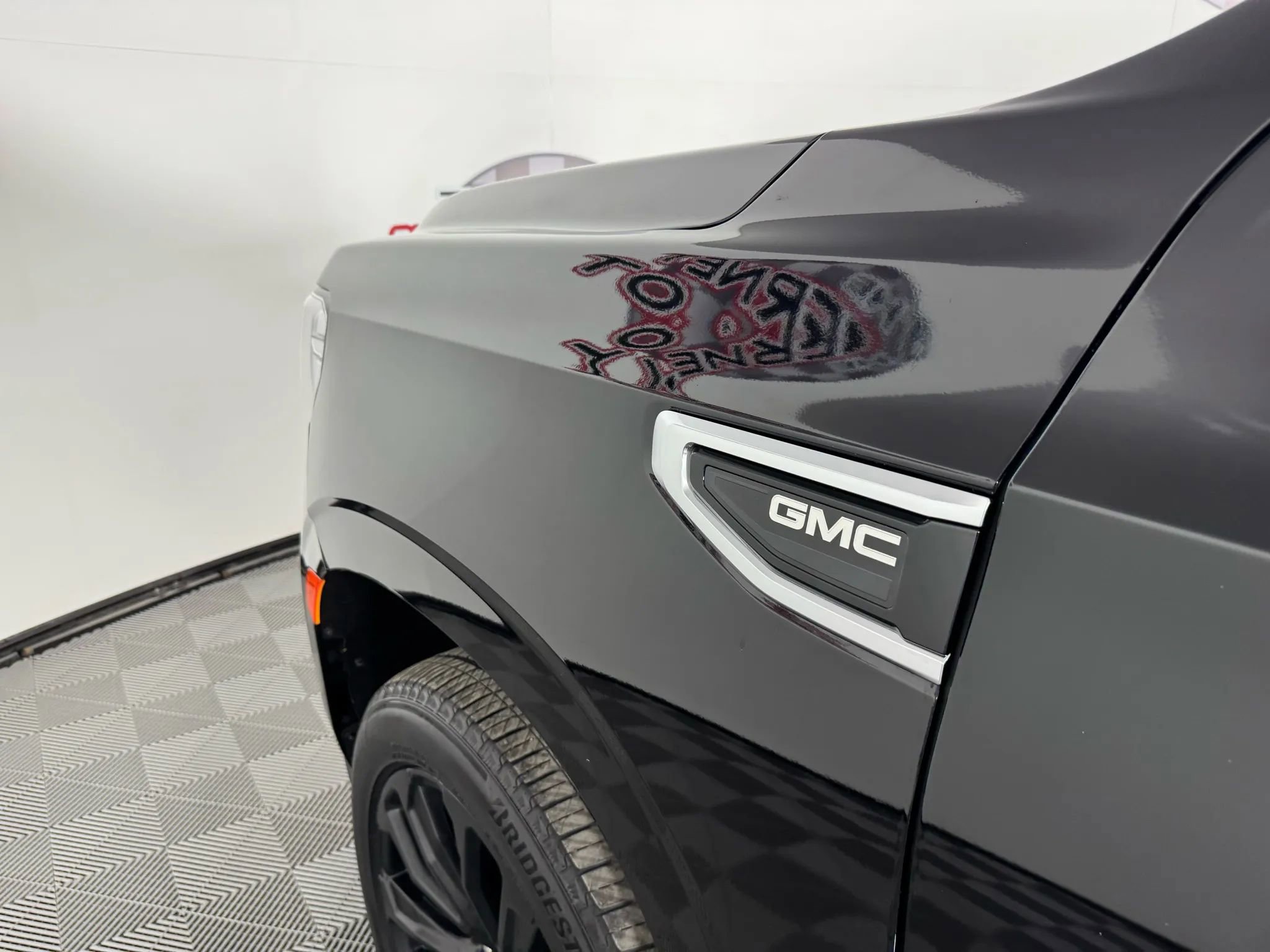 Used 2022 GMC Yukon Denali w/ Advanced Technology Package image 31