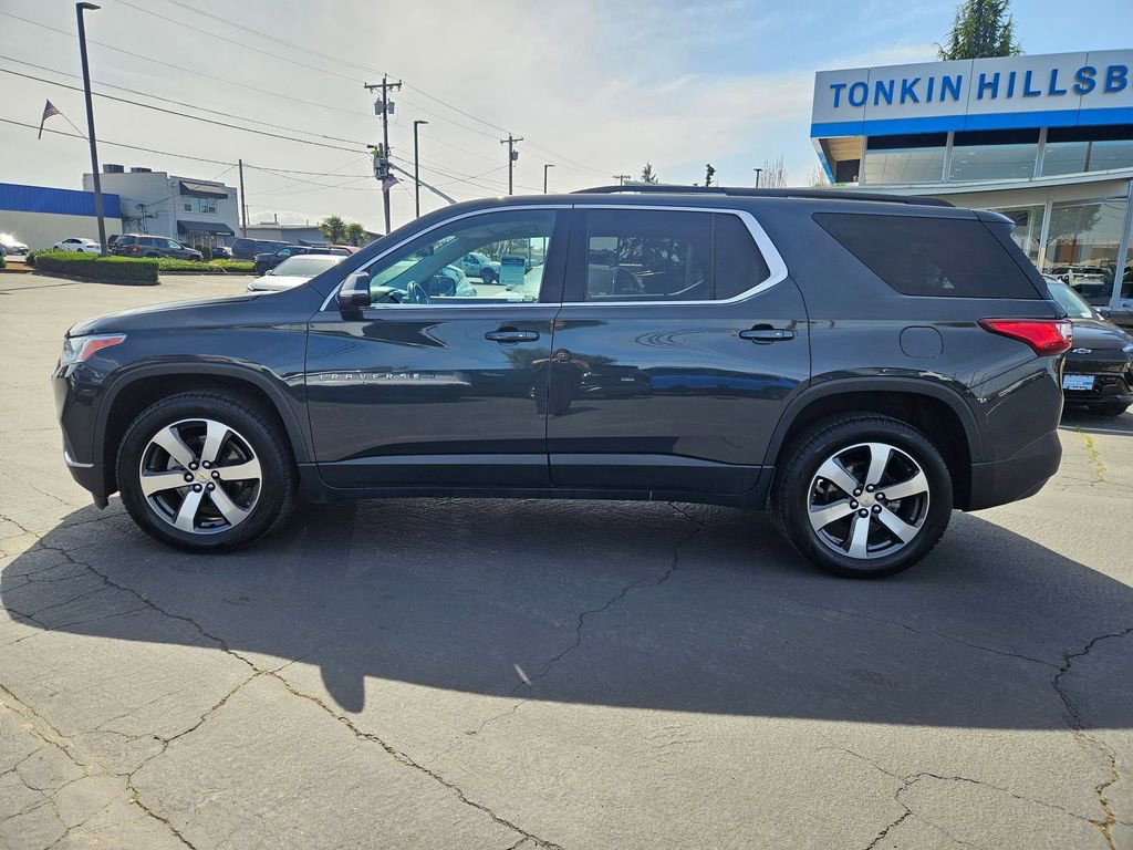 Used 2019 Chevrolet Traverse LT w/ LT Premium Package image 3