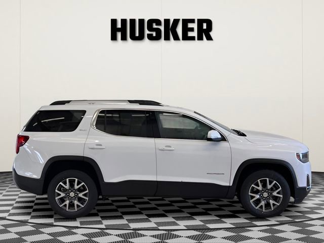 Certified 2023 GMC Acadia SLT image 2