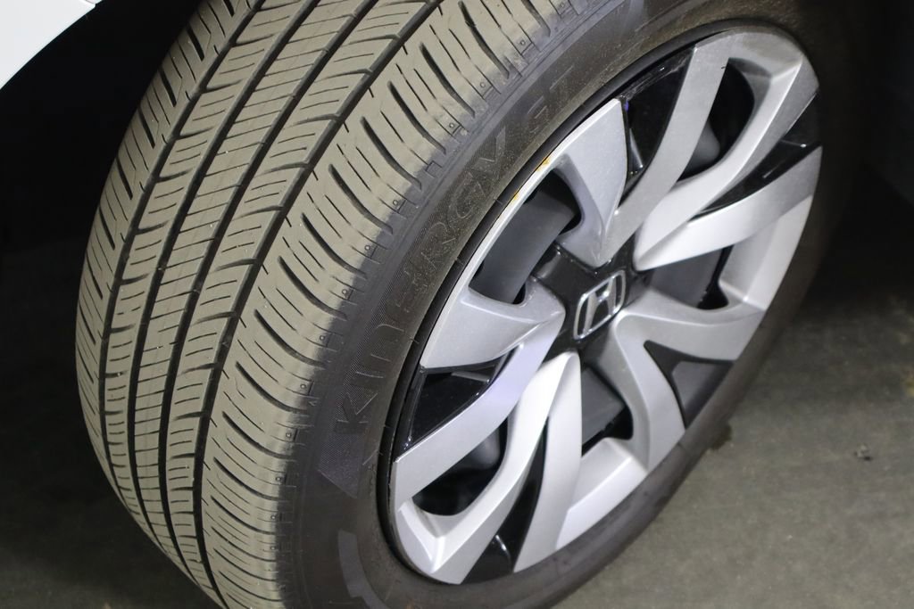 Used 2025 Honda Civic LX image 32