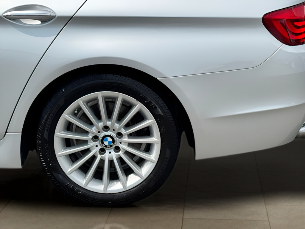 Used 2011 BMW 535i Sedan RWD image 35