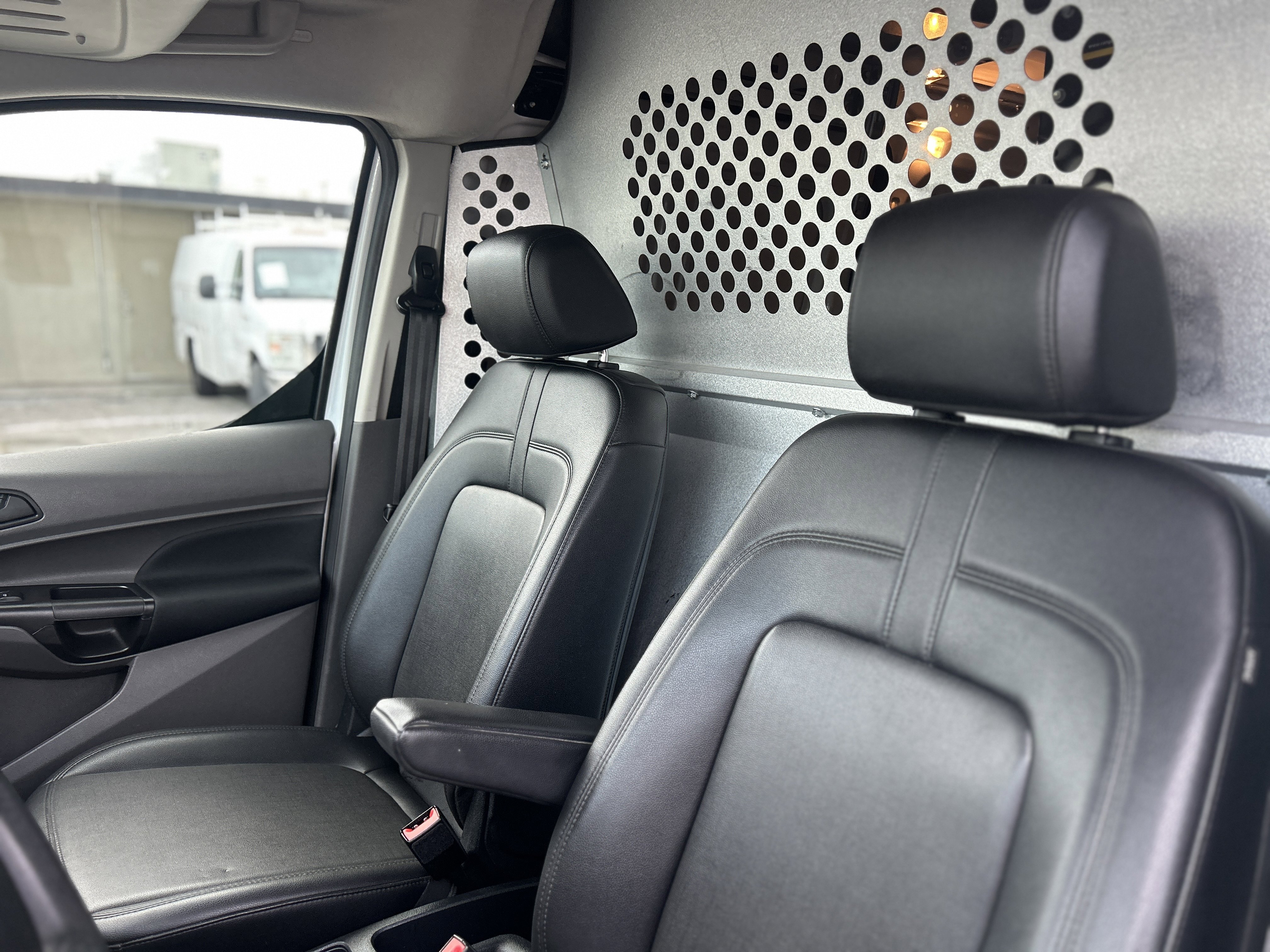 Used 2022 Ford Transit Connect XL image 20