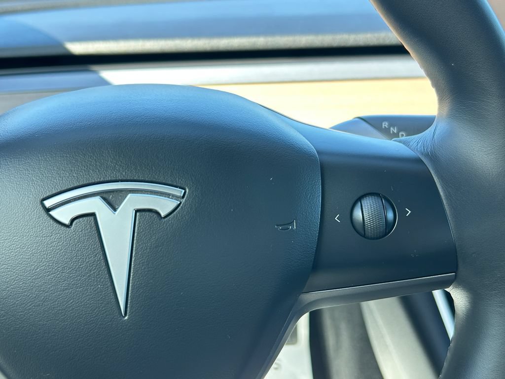 Used 2018 Tesla Model 3 Long Range RWD image 21