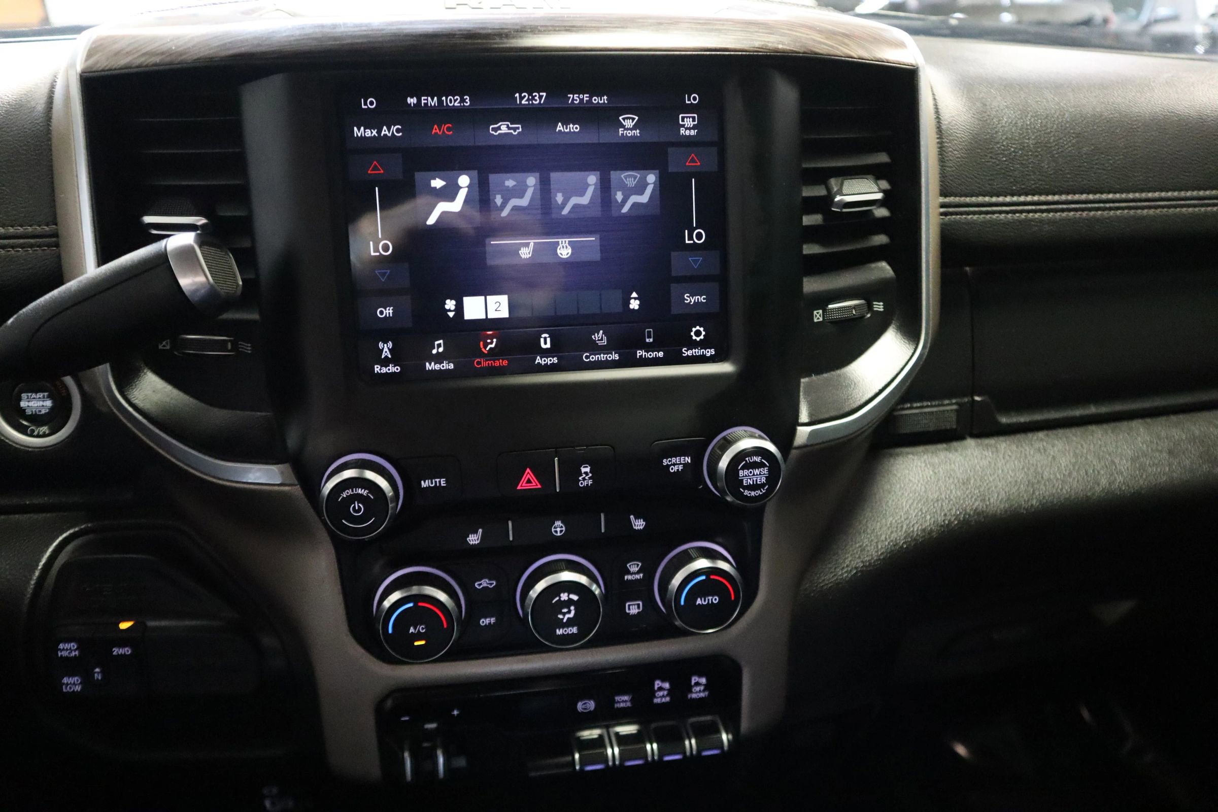 Used 2020 RAM 2500 Laramie AWD/4WD image 14