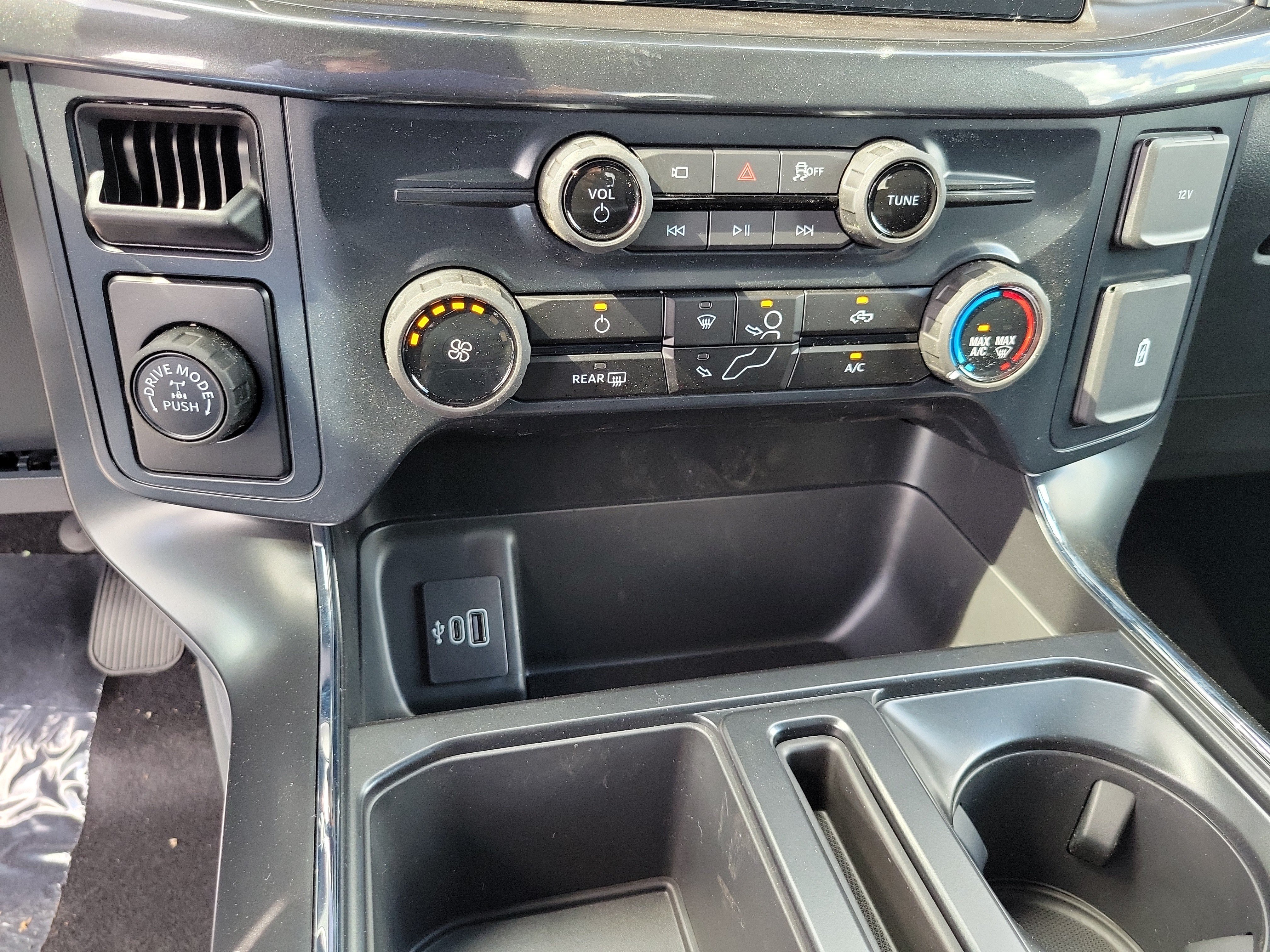 New 2026 Ford F150 STX w/ Equipment Group 200A RWD image 18